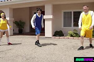 i'm trainin these stepsonz with my mouf and puss, lickin and suckin till they cum