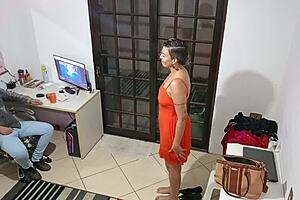 A MILF’s secret: how to become a nightclub dancer?