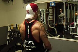 Fitness enthusiast Vloog's preparation
