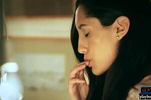 finger banging latina milf chloe amour pleases herself