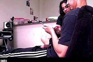 i'm loving this morena novinha's big ass as she gives to the sarado dotado.