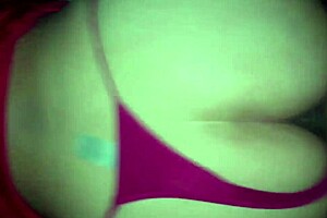 Mamiflorecita in thong has secret sex with emo guy