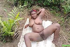 Sweet Ebony Amateur with Big Ass Shows Wet Pussy in Outdoor Bush.