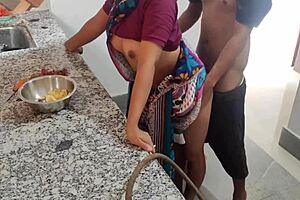 Aunty's seductive charm in the kitchen is irresistible