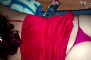 Mamiflorecita in thong has secret sex with emo guy