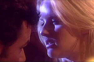 Hannah Harper Takes Loads in Doggystyle Anal