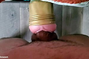 Intense moaning as sugar momma enjoys bbc pocket pussy penetration in bedroom