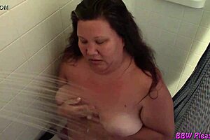 The naughty BBW housewife gets naked in front of the camera