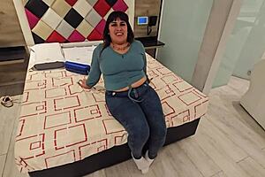 Single mom from Argentina taught us the lesson of sex skills