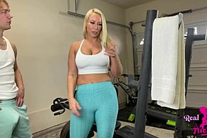 big tit step aunt wants to fuck instead of lifting! mellanie monroe