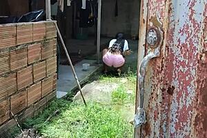 I met a poor countryside woman, very nice