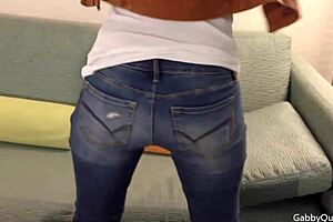 Super Sexy Latina Gabby Quinteros Finger Fucks Her Nice Pussy