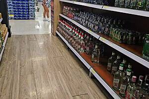 Venezuelan woman caught attention in Medellin supermarket