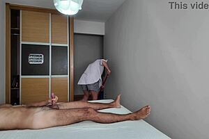 I wanked in front of a hotel cleaning lady, she was so hot