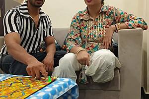 जीजा साली गेम इंटेंस सेक्स में बदल जाता है हिंदी ऑडियो के साथ