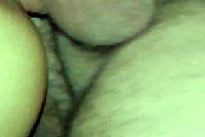 Lena舔逼加Hitachi猛潮吹到处喷MILF视角