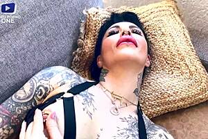 Diou, cette tatée de 45 ans a une beauté exceptionnelle !