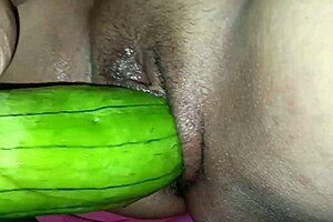 Busty MILF amateur enjoys giving the best blowjob ever