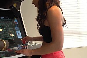 Ebony hottie Teanna Trump rides BBC passionately