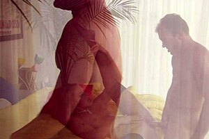 Lauren Phoenix shakes bubble butt, twerks, takes deep cock