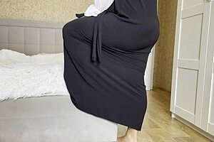 Arab stepmom craved my dick in her tight wet hole