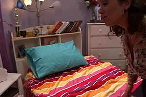 Sienna West gives a beautiful tit fuck to a big cock