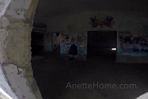 Come for milf porn casting, the interviewer says to the naked slut