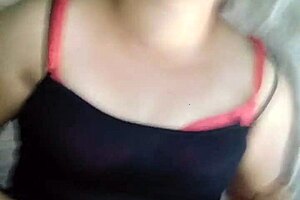 Latina amateur sucks cock in missionary while filming