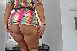 madrastra latina culona me deja follarla en las mañanas