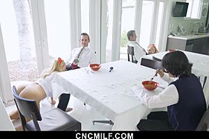 Thick stepmom letting petite stepson use her while doing chores