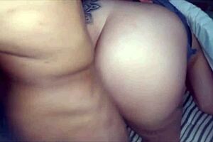 Madrastra stuck under mattress gets pounded raw by pervertido hijastro 😳