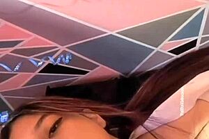 universitaria plays with dildo in sexy bunny costume