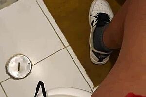 Friend's mom sucks me passionately