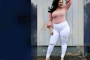 i cant get enough of these huge boobs on sexy bbw girls, theyre so milfy and wife-like