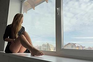 public squirt seducing a neighbor with orgasm and squirting