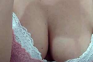 Arrume-se comigo para a live e conversando dia a dia de uma modelo de conteúdos adulto.