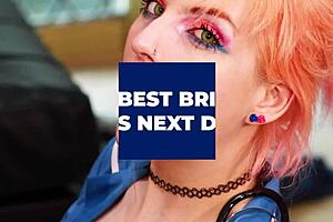 Spanish milf makes herself cum hard with her fingers! Oh wow, that curvy body is so hot!