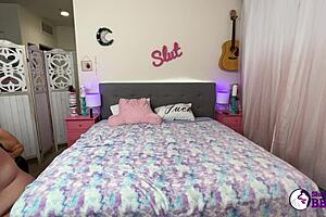 Hey, thick redhead Curvy Mary loves being a cuckold slut at SluttyBBWs!