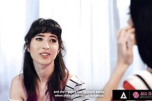 Two Hot Stepsisters Trib And Scissor In Steamy Bath Moment