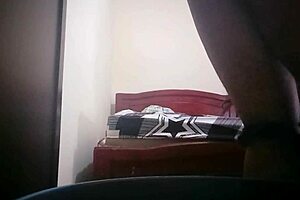 Mi madrastra esperando esposo para trio quiere vergas en culo pero follamos ahora 😏