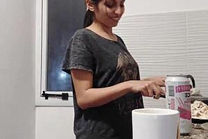 deja de cocinar vamos a tener sexo