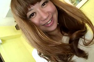 Intimate Japanese Amateur POV Creampie in Hotel Bathroom