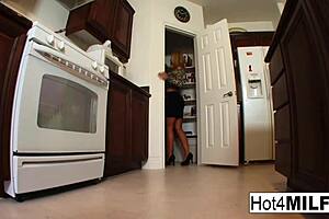 Milf Mellanie gets hardcore interracial fuck