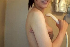 miu shinohara's long pussy hair clings to her creampie 😏