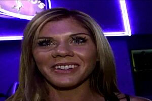 Bella Lynn Takes It Raw and Deep