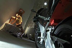 Milf In Golden High Heels Gets Licked And Fucked Hard