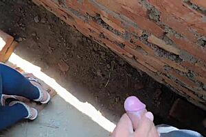 Women Labour Fuck Contractor For Extra Money On Bed