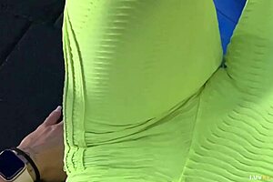 Milf Fabi Drumond Trains Intensely With Personal Trainer.