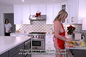 Milf sneaks stepson anal in kitchen! 🍑