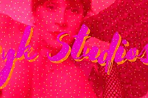 batgirl in fishnets sucks cock